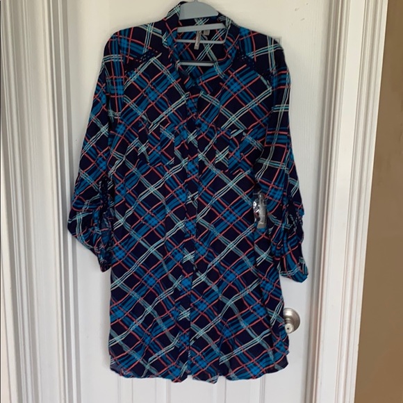 new directions Tops - Ladies Top Long NWT Navy Plaid XL